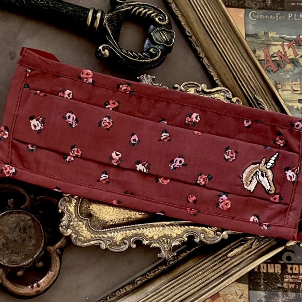 COACH • Uni Face Mask With Mini Vintage Rose Print